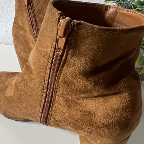 Bamboo Boots Women’s 10 Brown Zip Up Suede Shoes Booties Block Heel EUR 40 Heels - Picture 6 of 7